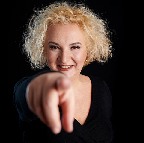 UNA DONNA DI PRIM'ORDINE